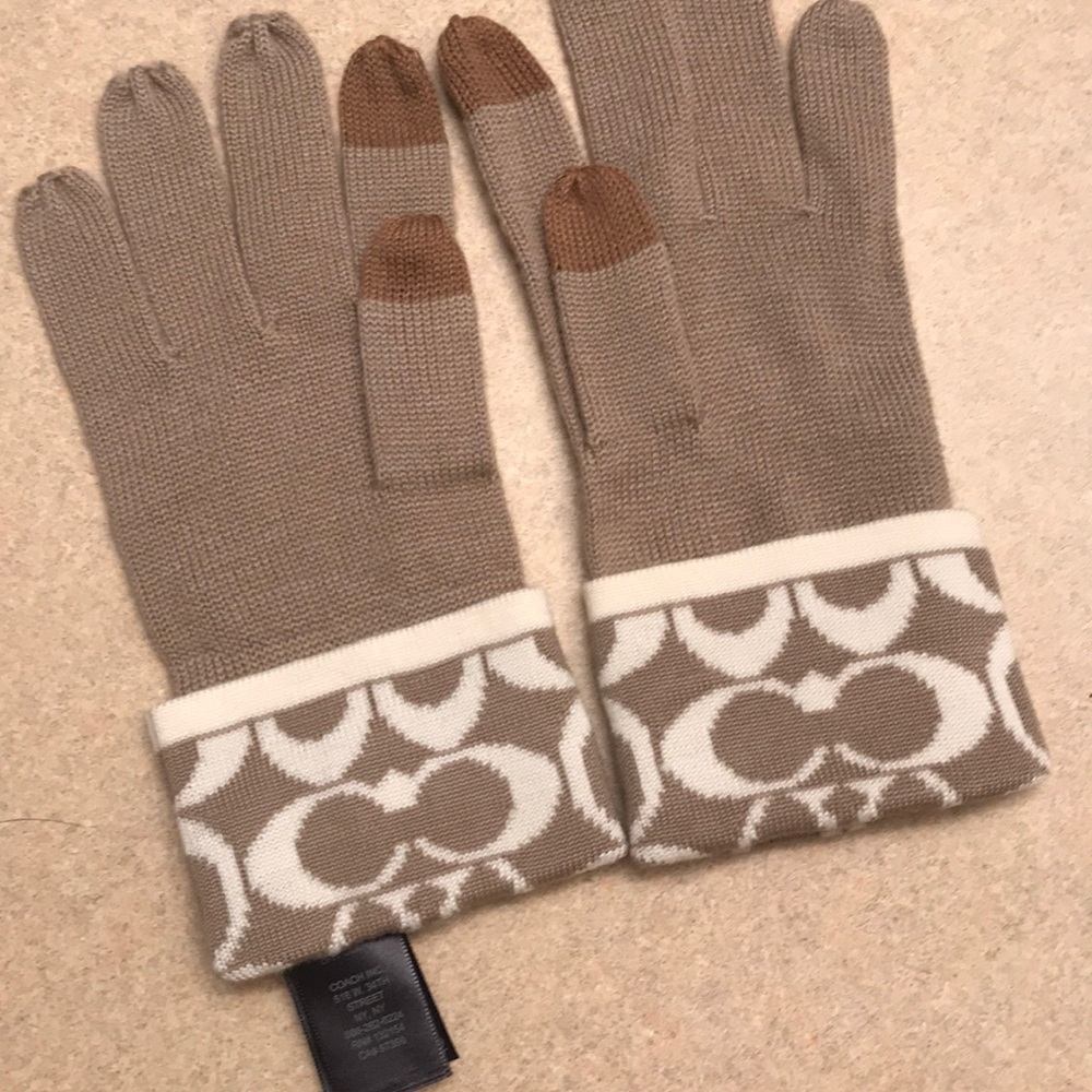 Coach Gloves